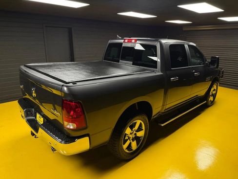 Used 2018 RAM 1500 Big Horn AWD/4WD image 40