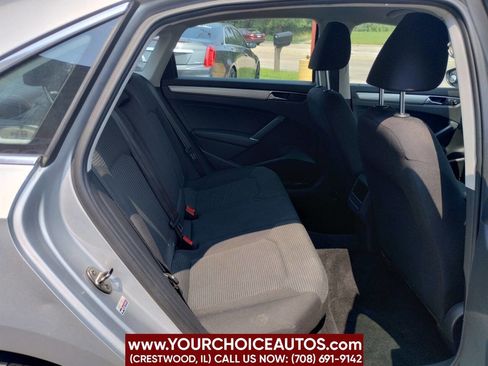 Used 2017 Volkswagen Passat 1.8T S image 20