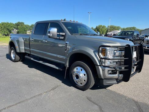 Used 2019 Ford F450 Lariat w/ Chrome Package image 7