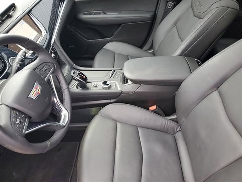 Certified 2024 Cadillac XT6 Premium Luxury w/ Technology Package image 27