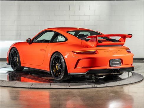 Certified 2019 Porsche 911 GT3 image 3