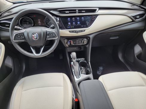 Used 2021 Buick Encore GX Preferred w/ Cold Weather Comfort Package FWD image 28