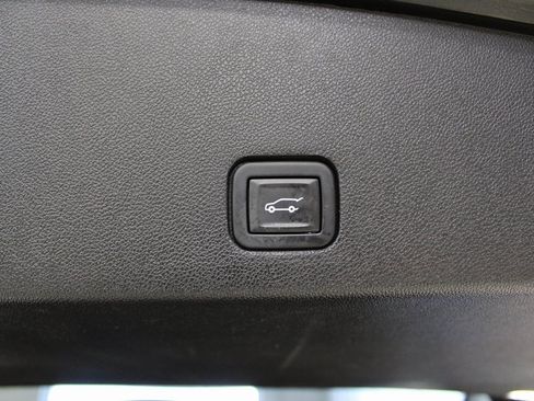 Used 2020 Cadillac XT6 Premium Luxury image 46