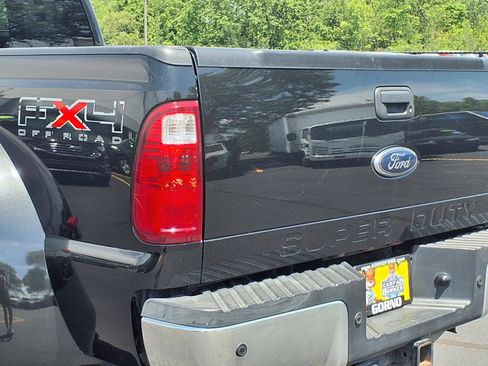 Used 2011 Ford F350 XLT w/ XLT Premium Pkg AWD/4WD image 22