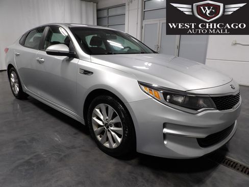 Used 2018 Kia Optima LX w/ 17" Alloy Wheels Package image 1