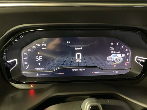 Used 2024 GMC Yukon Denali w/ Advanced Technology Package image 29