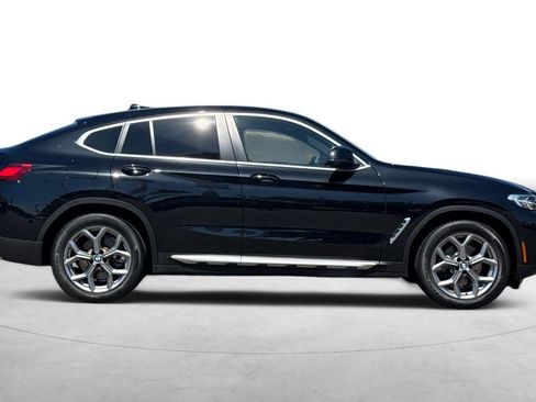Used 2024 BMW X4 xDrive30i w/ Parking Assistance Package image 7