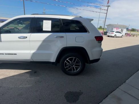 Used 2021 Jeep Grand Cherokee Limited image 5