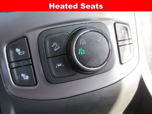 Used 2022 GMC Terrain AT4 w/ Infotainment Package II image 19