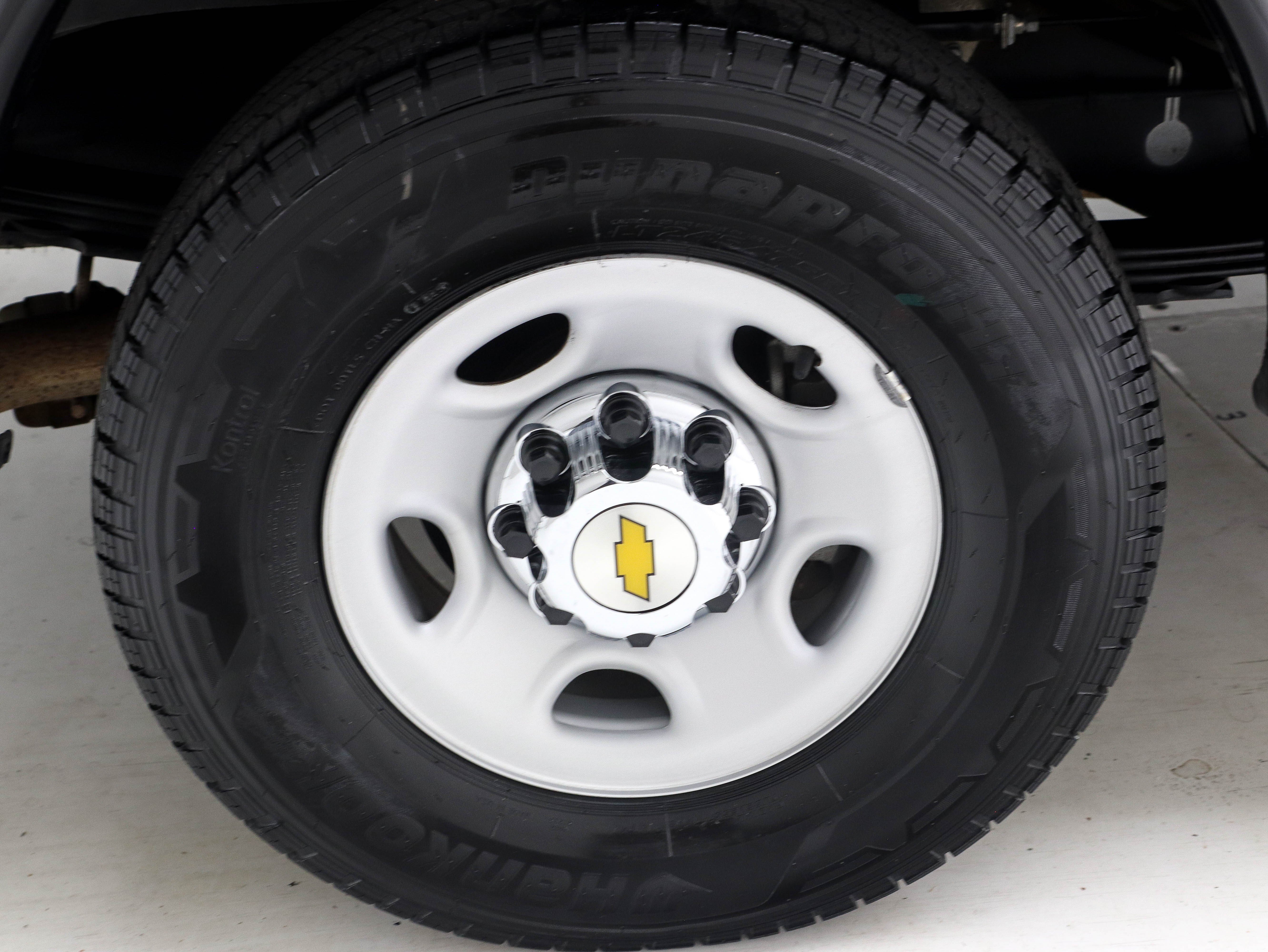 Used 2016 Chevrolet Express 2500 LS RWD image 30