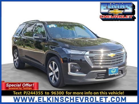 Certified 2023 Chevrolet Traverse LT w/ LT Premium Package AWD/4WD image 1