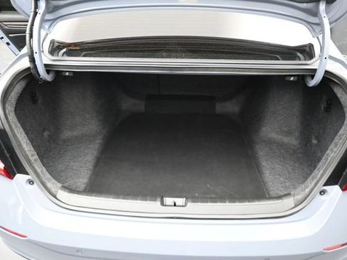 Certified 2022 Honda Accord Touring image 29