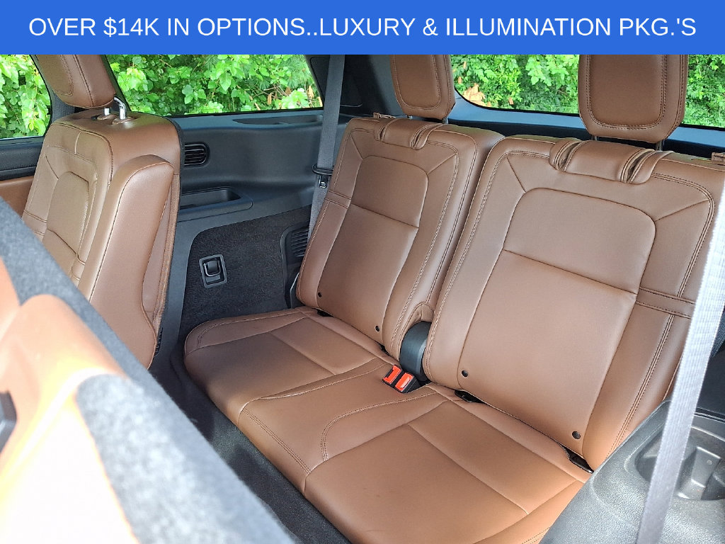 Used 2023 Lincoln Aviator Reserve w/ Equipment Group 201A AWD/4WD image 11