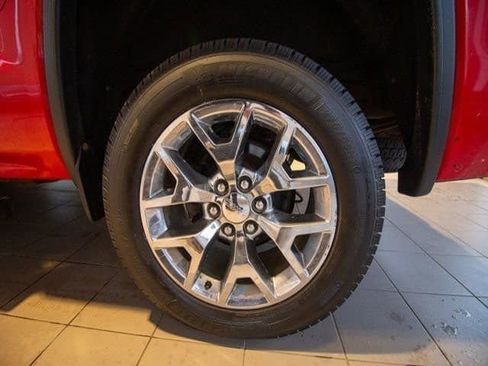 Certified 2014 GMC Sierra 1500 SLT w/ SLT Crew Cab Value Package image 32