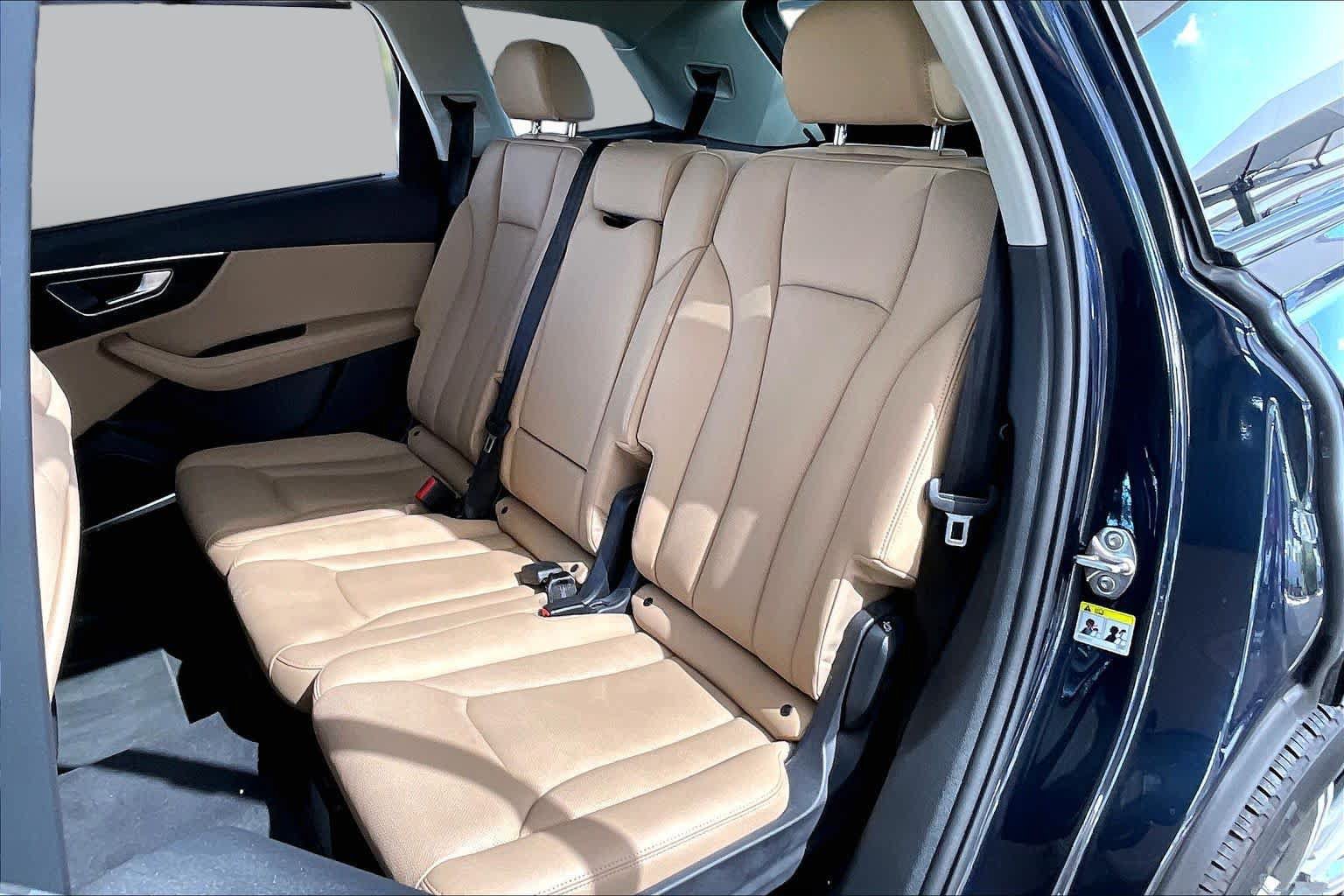 Used 2023 Audi Q7 2.0T Premium Plus w/ Premium Plus Package AWD/4WD image 19