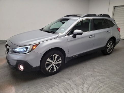 Used 2018 Subaru Outback 2.5i Limited AWD/4WD image 2
