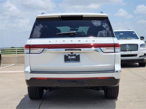 New 2024 Lincoln Navigator Black Label image 6