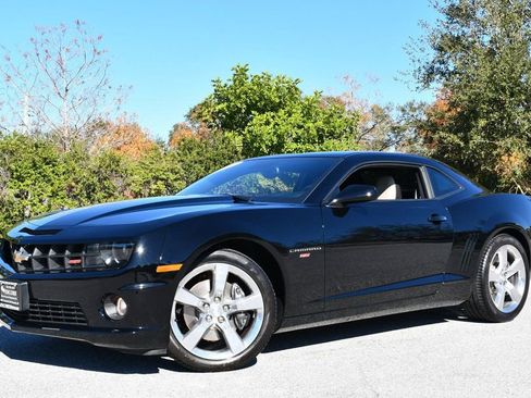 Used 2010 Chevrolet Camaro SS w/ RS Package image 23