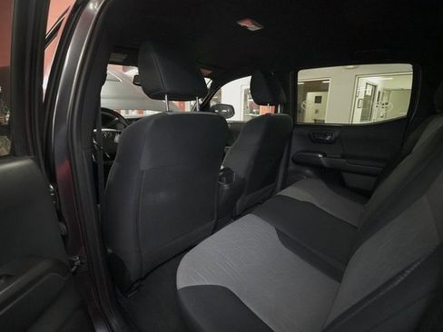 Certified 2022 Toyota Tacoma TRD Sport image 14