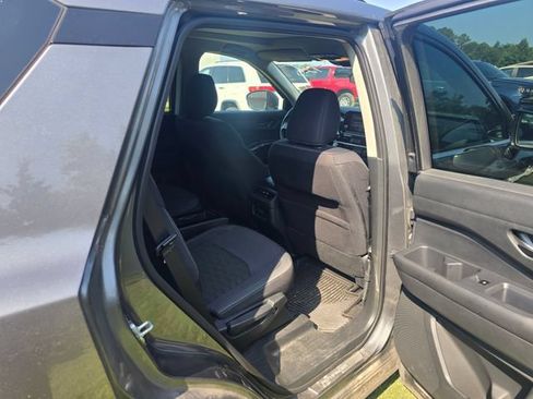 Used 2024 Nissan Pathfinder SV w/ SV Premium Package FWD image 38
