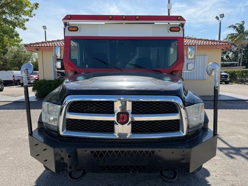 Used 2016 RAM 5500 Tradesman w/ Chrome Appearance Group RWD image 9