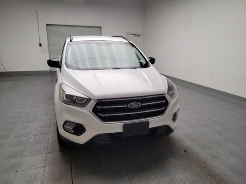 Used 2019 Ford Escape SE FWD image 14