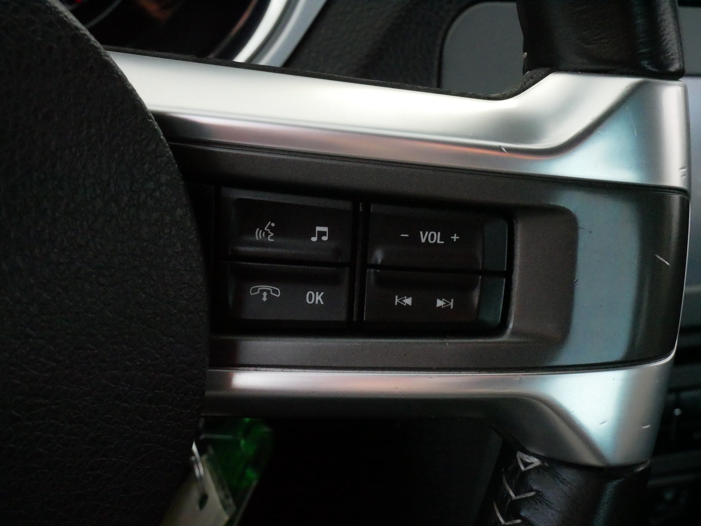 Used 2014 Ford Mustang Premium RWD image 25