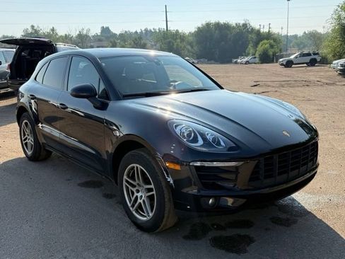 Used 2018 Porsche Macan AWD/4WD image 8