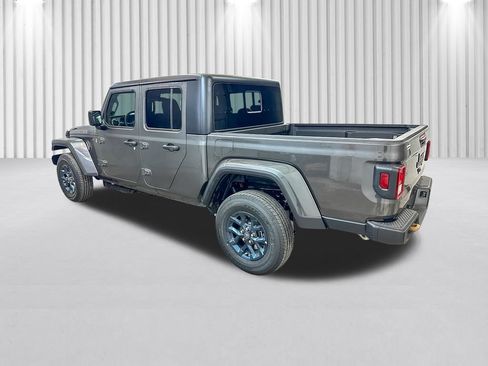 New 2026 Jeep Gladiator Overland AWD/4WD image 7