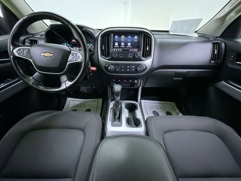 Used 2022 Chevrolet Colorado LT w/ Fleet Safety Package image 18