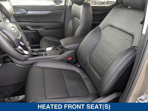 New 2025 Ford Ranger Lariat w/ Black Appearance Package image 15