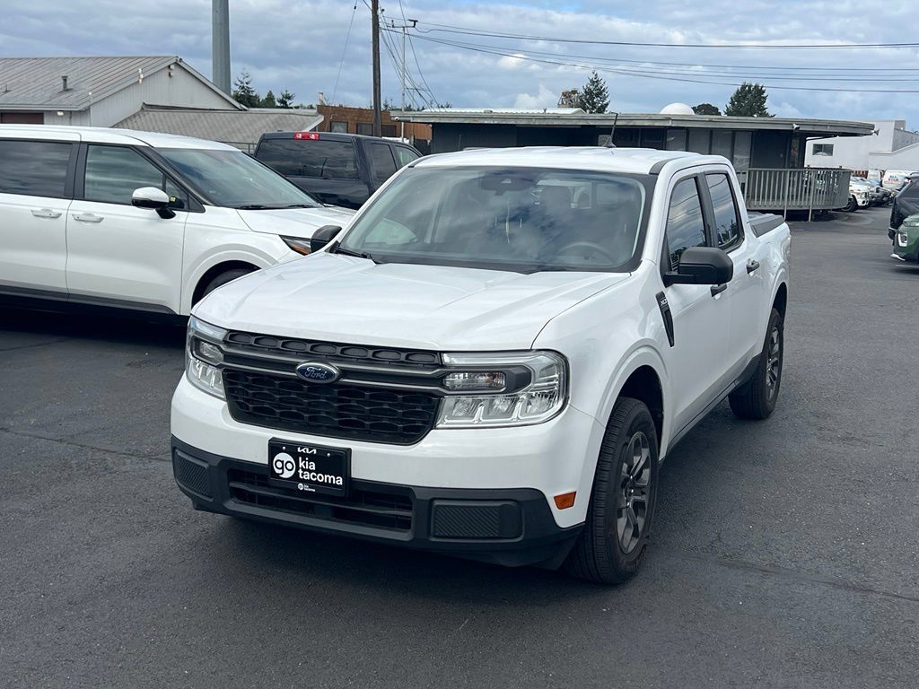 Used 2022 Ford Maverick XLT FWD image 3