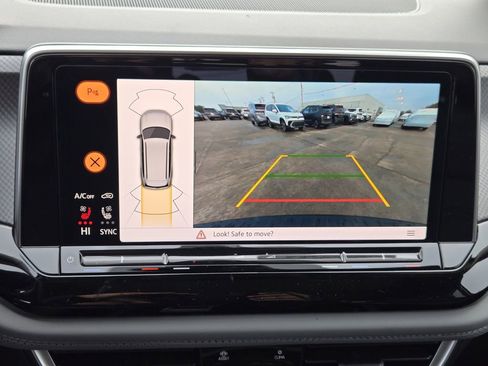 New 2026 Volkswagen Atlas Peak Edition image 15