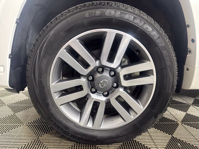 Used 2024 Toyota 4Runner TRD Sport AWD/4WD image 10