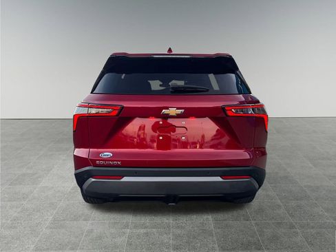 Used 2025 Chevrolet Equinox LT image 4