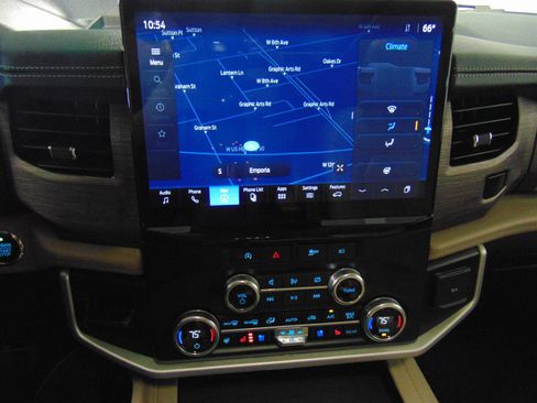 Used 2024 Ford Expedition Max Limited image 14