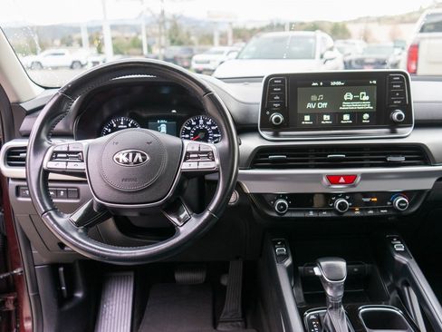 Used 2020 Kia Telluride S image 16