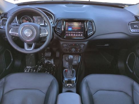 Used 2018 Jeep Compass Limited image 12