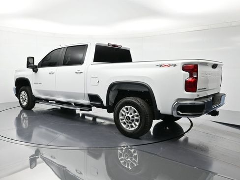 Certified 2025 Chevrolet Silverado 2500 LT w/ Convenience Package image 8