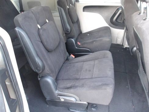 Used 2012 Dodge Grand Caravan SXT image 21