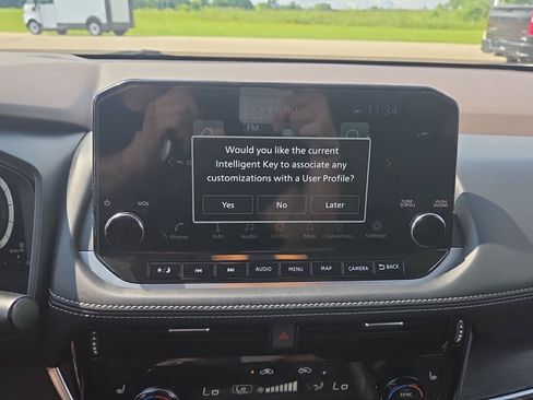 Used 2022 Nissan Rogue Platinum w/ Head-Up Display Package AWD/4WD image 21