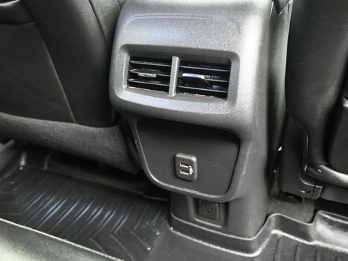 Used 2019 GMC Terrain SLT image 18