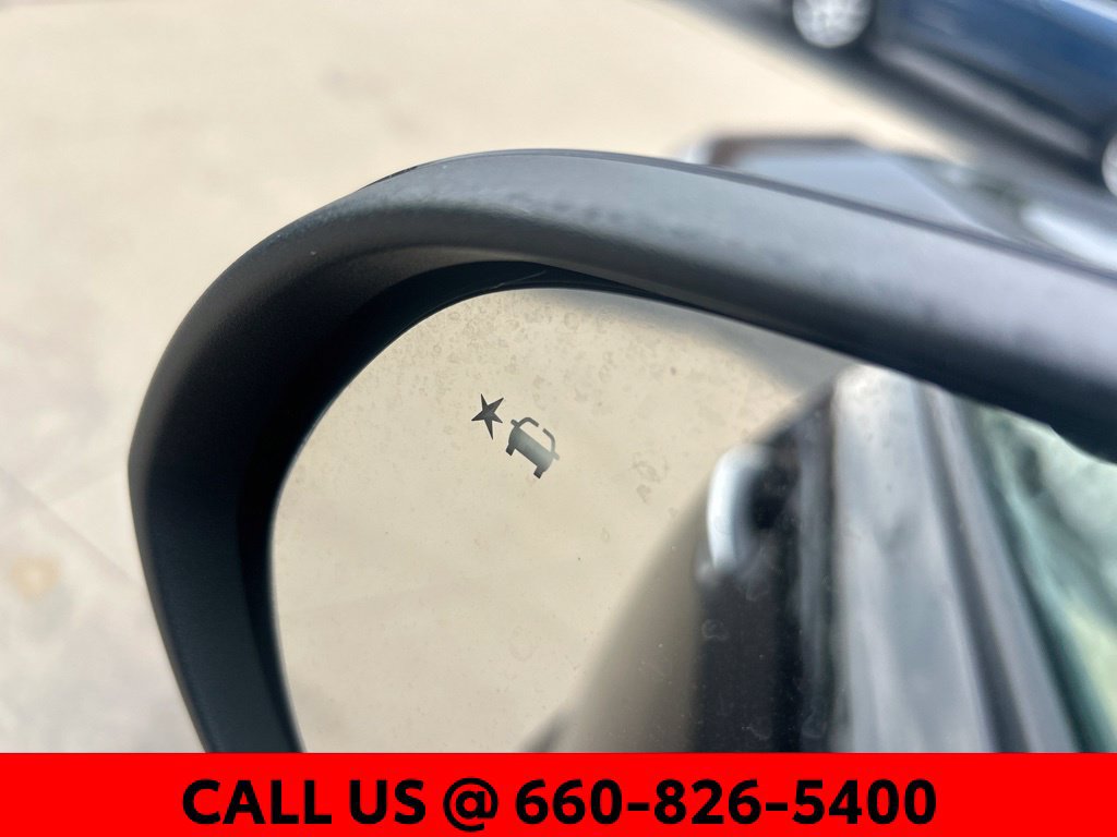 Used 2023 Buick Encore GX Select w/ Sport Touring Package FWD image 10