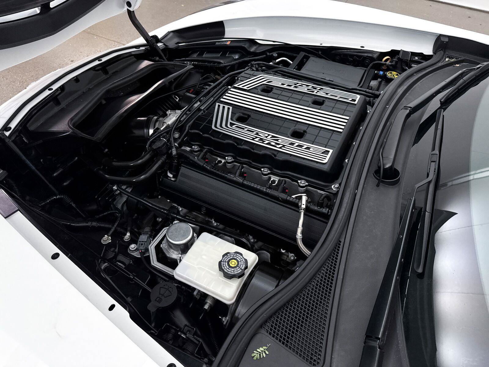 Used 2017 Chevrolet Corvette Z06 RWD image 9