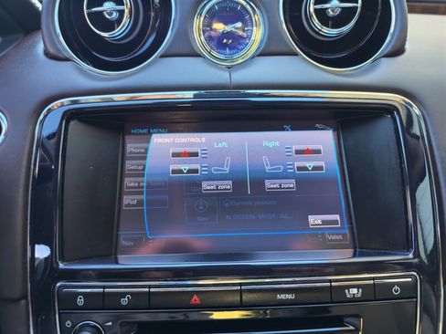 Used 2012 Jaguar XJ RWD image 20