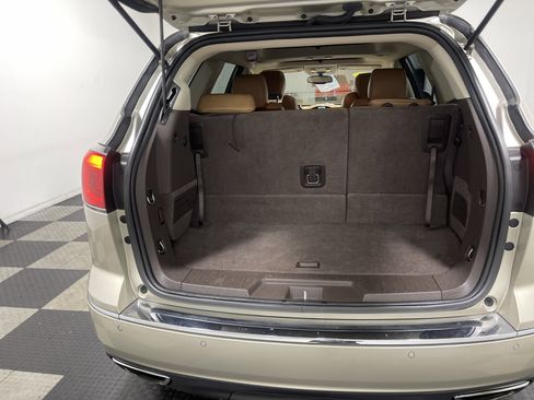 Used 2014 Buick Enclave Leather w/ Trailering Provision Package image 18