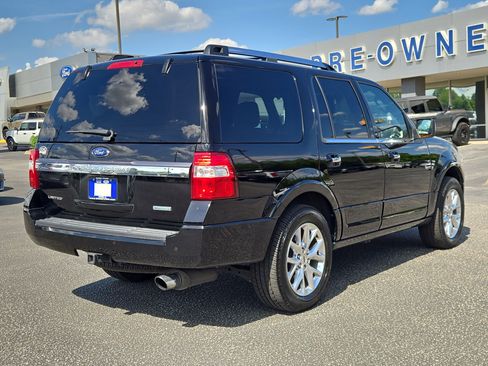 Used 2017 Ford Expedition Limited w/ Equipment Group 301A RWD image 7