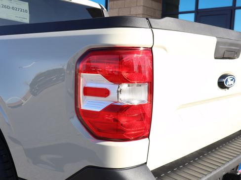 New 2025 Ford Maverick XLT w/ XLT Luxury Package image 18