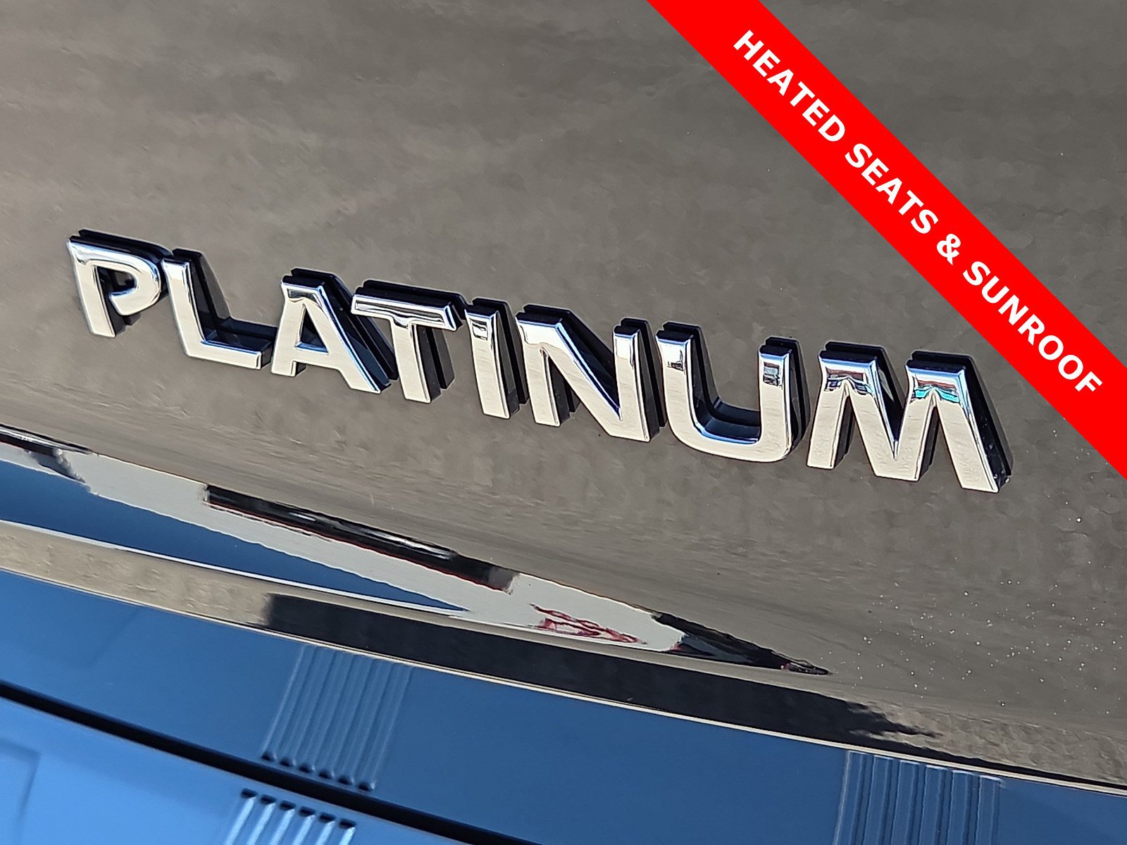 Used 2023 Nissan Rogue Platinum w/ Platinum Premium Package FWD image 8