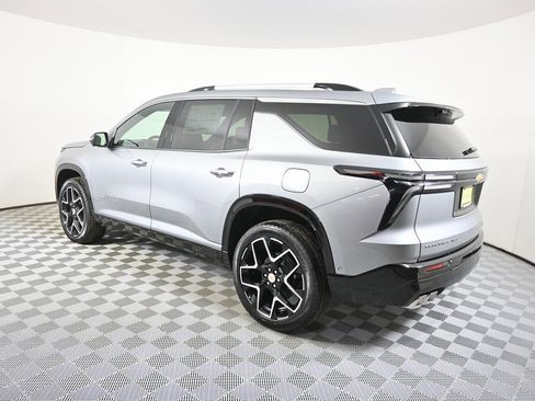 New 2026 Chevrolet Traverse High Country image 4